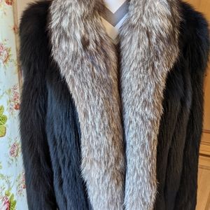 Black fox fur coat natural indigo fox tuxedo collar medium: see measurements EUC